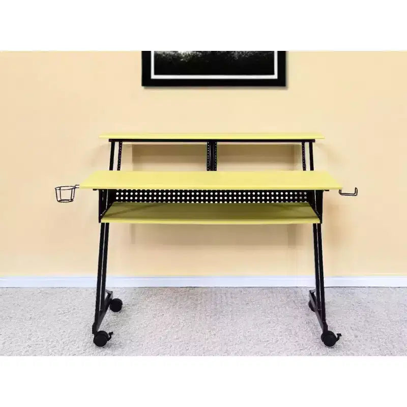 Scrivania per computer da 47" (Gialla e Nera), Posti a sedere: 1