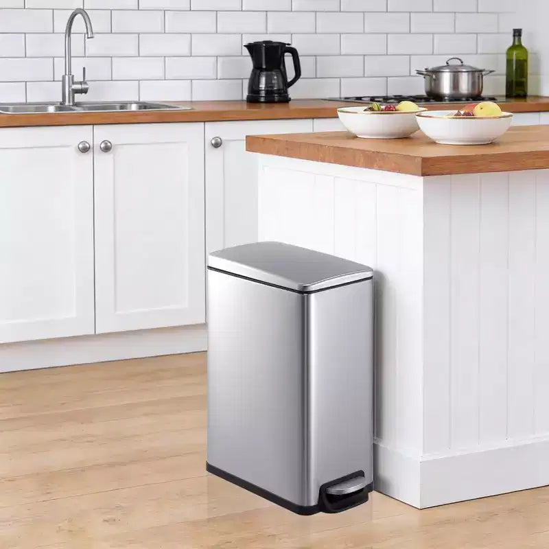 Pattumiera a Pedale in Acciaio Inossidabile con Coperchio a Chiusura Ammortizzata e Secchio Interno Rimovibile, 10L–55L