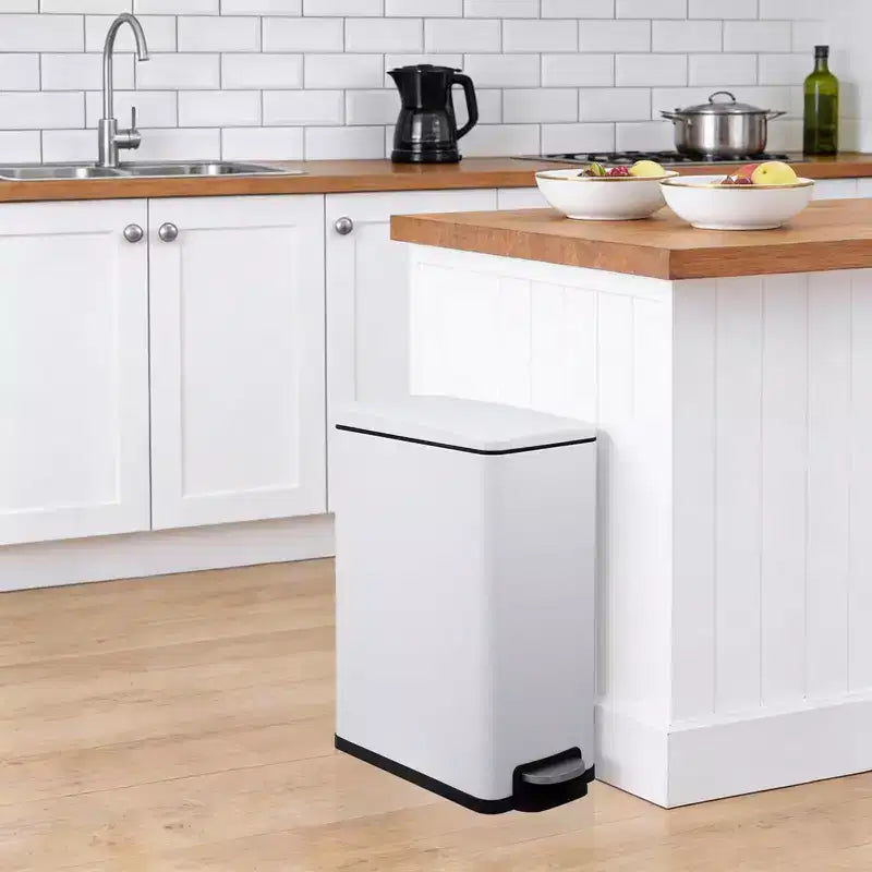 Pattumiera a Pedale in Acciaio Inossidabile con Coperchio a Chiusura Ammortizzata e Secchio Interno Rimovibile, 10L–55L