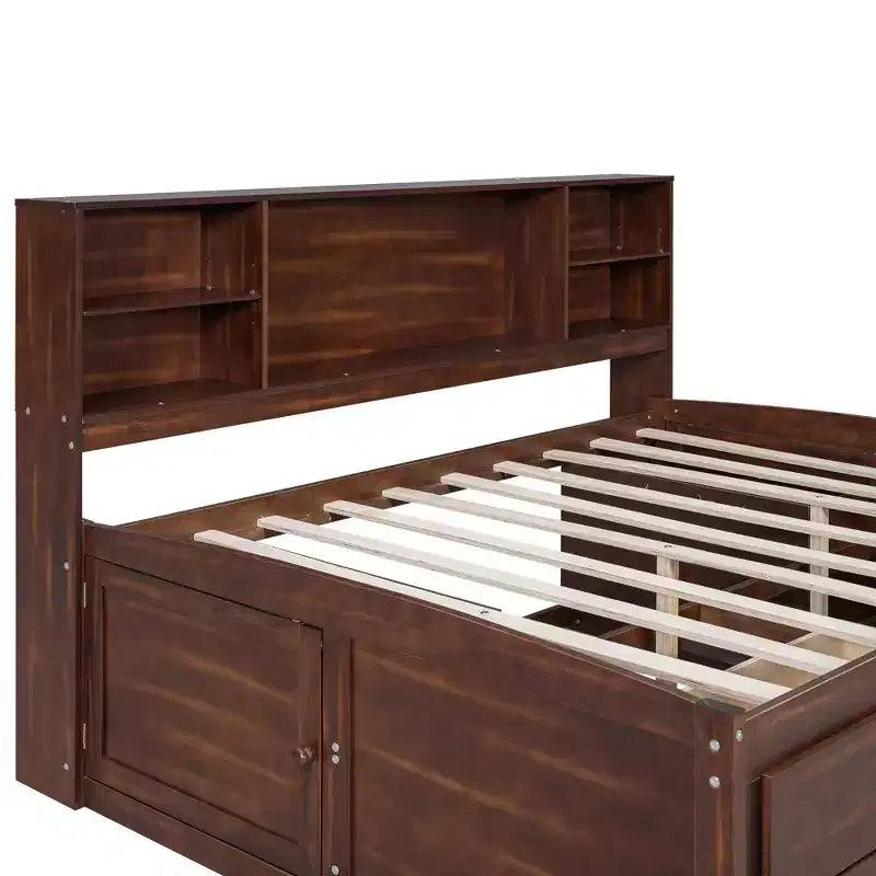 Letto a barca in legno matrimoniale con cassetti e armadietti contenitori